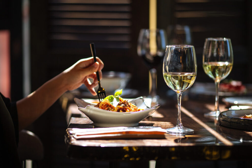 A Foodie’s Guide to the Best Dining Spots in Hewlett Harbor: Delicious Discoveries Around Every Corner